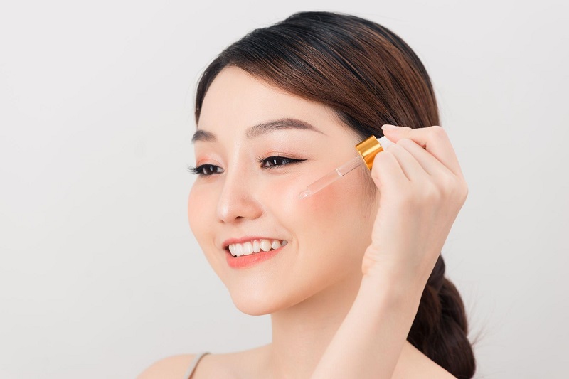 Muốn có làn da đẹp thì không thể thiếu serum dưỡng ẩm